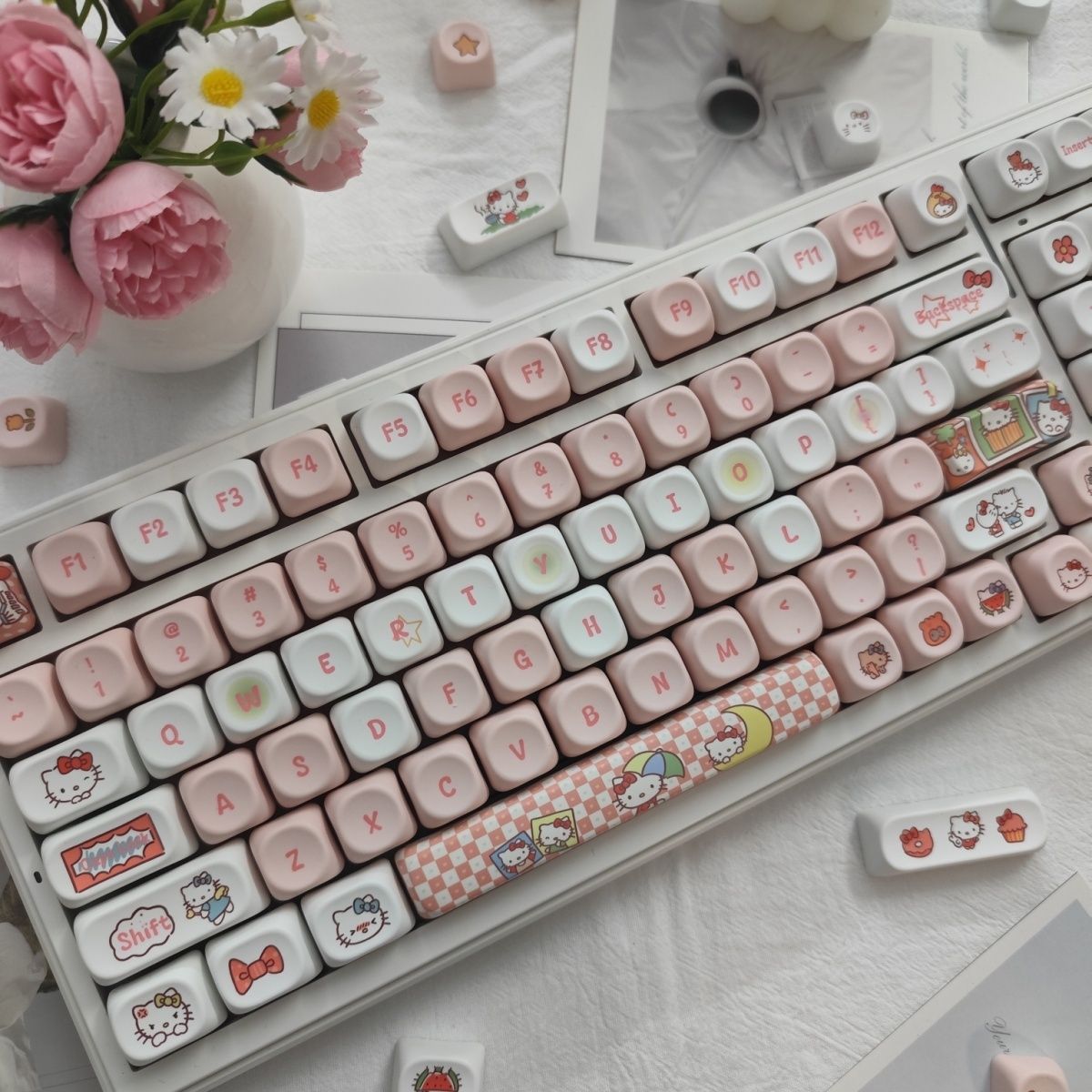 Anime Sanrio Hello Kitty Keyca - Esports Gaming Keyboard のレビューと価格